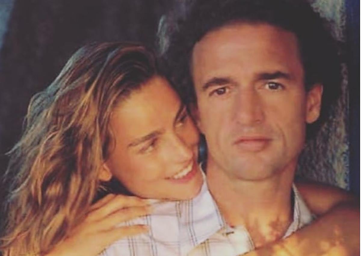 Imagen secundaria 1 - Arriba, la pareja junto al fallecido Aless Lecquio y su madre Ana Obregón; en medio una romántica foto del matrimonio, y abajo, una imagen reciente de María publicada en su perfil de Instagram.